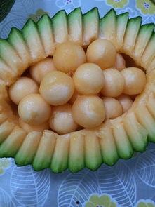 挖哈密瓜吃,挖食之旅，尽享甜蜜滋味