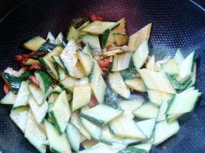 吃脆瓜长肉吗,吃脆瓜真的会长肉吗？