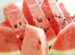 没牙的人吃的瓜